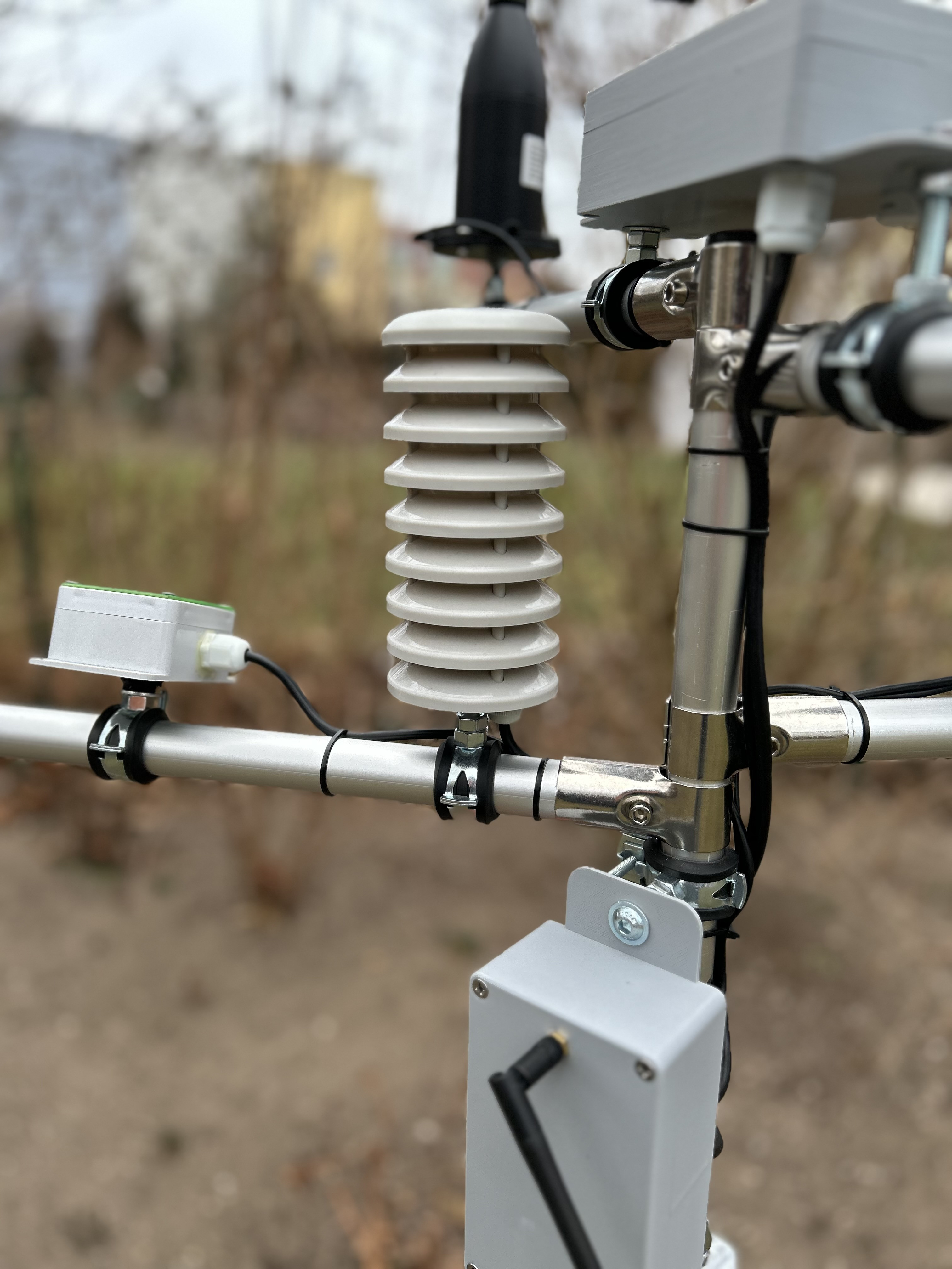 Klicke auf die Grafik für eine vergrößerte Ansicht

Name: IMG_9565.jpg
Ansichten: 98
Größe: 1,21 MB
ID: 478123